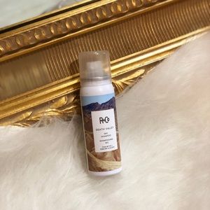 R+Co Death Valley Dry Shampoo